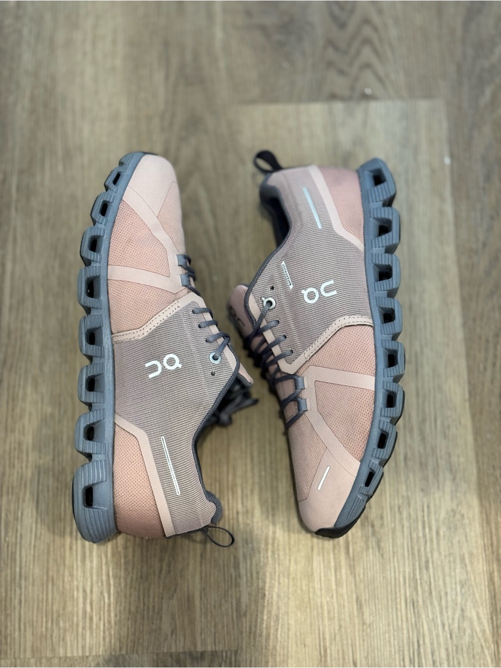 On Cloud 5 Rose Fossil Women’s 9.5